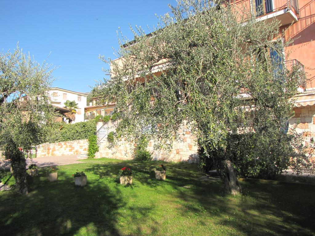 Residence Villa Margherita Brenzone sul Garda Exterior foto